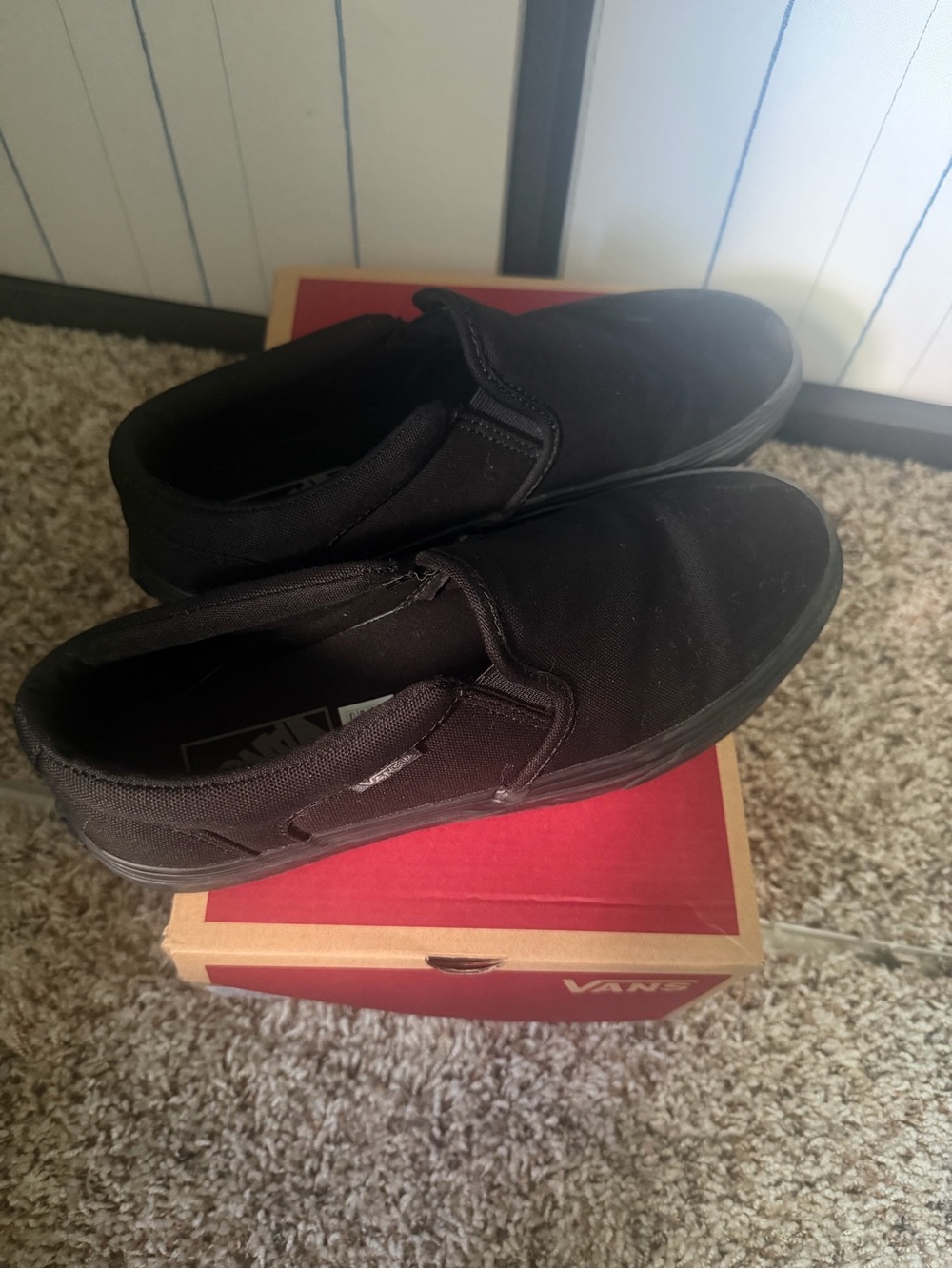 Vans - Asher Black Canvas Slip Ons